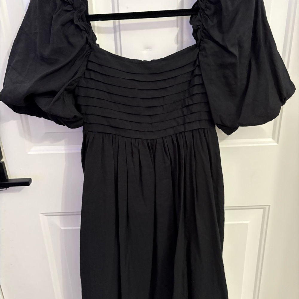 Francesca’s Black Puff Sleeve Dress